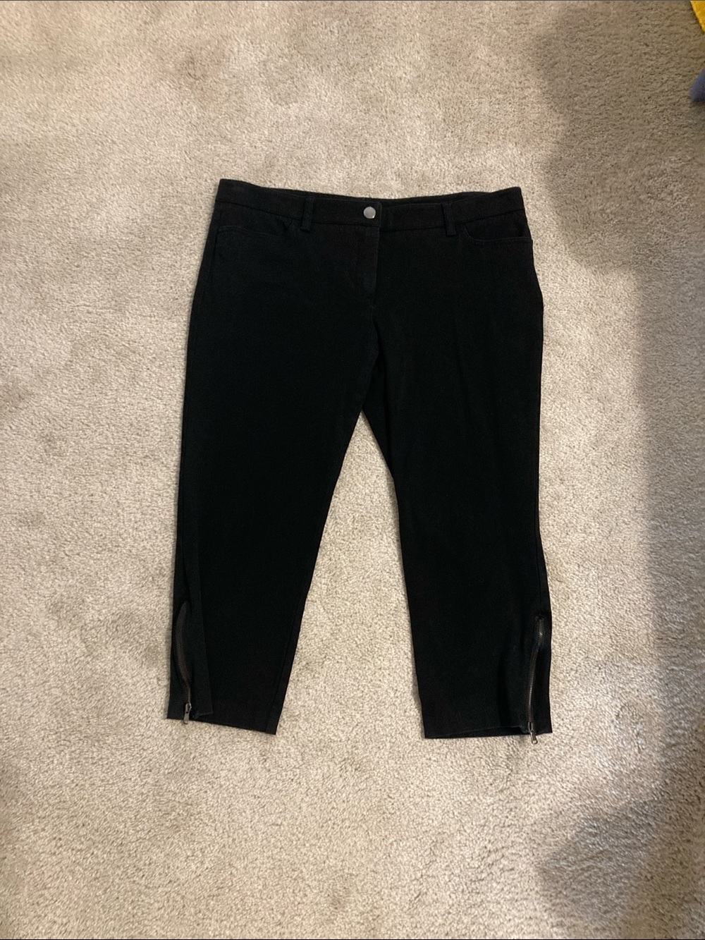 NY&CO Black Capri Pants